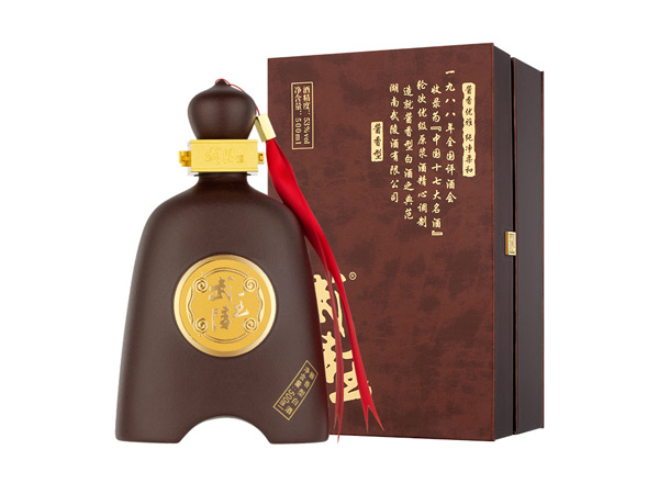 附近武陵酒回收武陵王武王礼盒装白酒行情价格