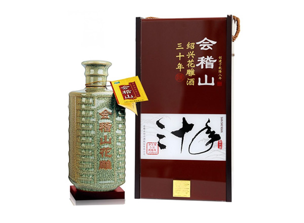 附近会稽山黄酒回收会稽山三十年绍兴花雕酒30年木盒装2.5L黄酒行情价格